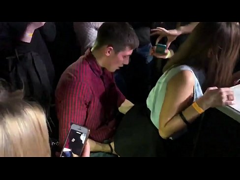❤️ Sex nyata dina nightclub Rusia. gadis Rusia 18 taun heubeul dina anus jeung heunceut fucked di nightclub a ❤ Poro kualitas dina su.chengchengsm4.top ﹏